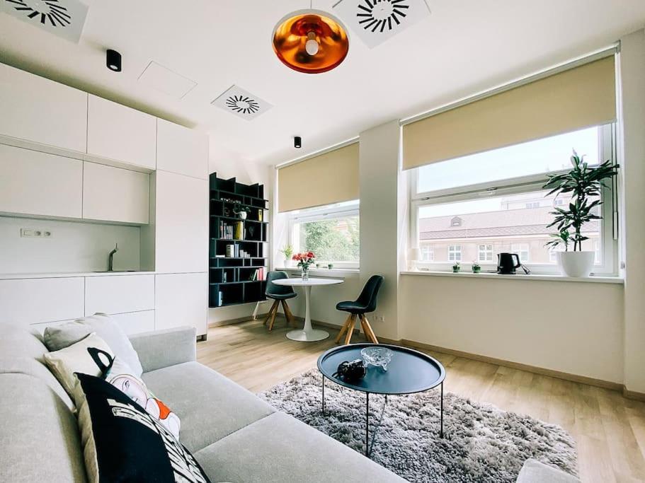 New Studio In Quiet Part Of The City Center Bratislava Exterior photo