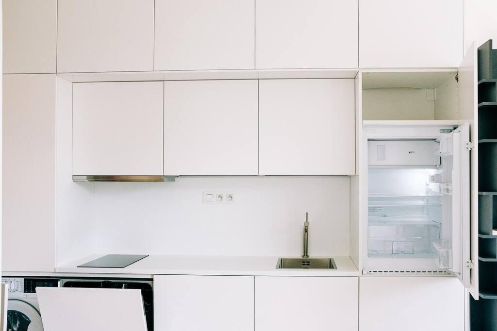 New Studio In Quiet Part Of The City Center Bratislava Exterior photo